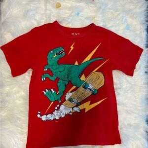 Boys toddler 5/6 The Children’s Place printed Dinosaur short sleeve t-shirt. Red
